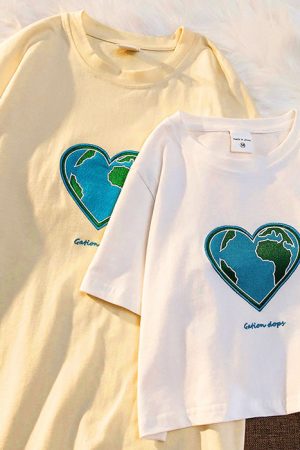 Cute Everyday Outfits, Outfit Inspo Casual Heart Earth Embroidered Tee