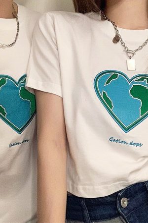Cute Everyday Outfits, Outfit Inspo Casual Heart Earth Embroidered Tee