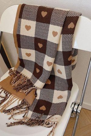 Cute Everyday Outfits, Outfit Inspo Casual Heart Pattern Scarf