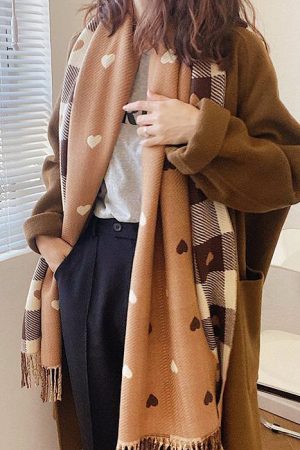 Cute Everyday Outfits, Outfit Inspo Casual Heart Pattern Scarf