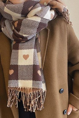 Cute Everyday Outfits, Outfit Inspo Casual Heart Pattern Scarf