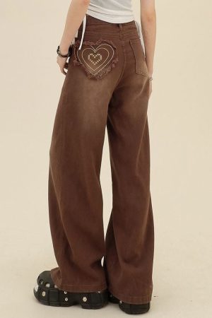 Cute Everyday Outfits, Outfit Inspo Casual Heart Pocket Brown Jeans