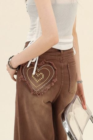 Cute Everyday Outfits, Outfit Inspo Casual Heart Pocket Brown Jeans