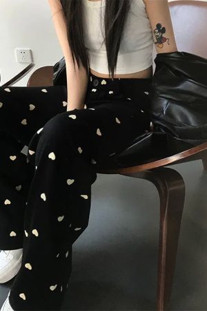 Cute Everyday Outfits, Outfit Inspo Casual Heart Print Balloon Pants