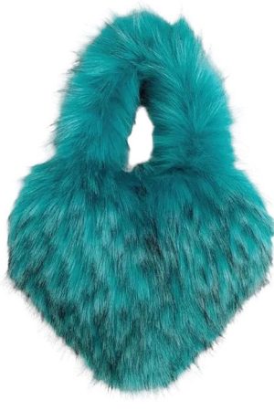 Cute Everyday Outfits, Outfit Inspo Casual Heart Shape Fuzzy Handbag