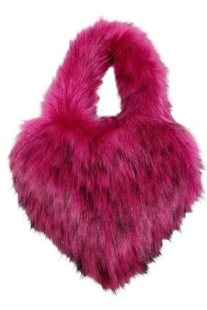 Cute Everyday Outfits, Outfit Inspo Casual Heart Shape Fuzzy Handbag