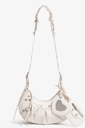 Cute Everyday Outfits, Outfit Inspo Casual Heart Y2K Mini Shoulder Bag