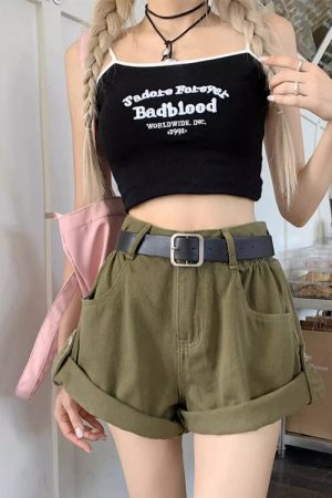 Cute Everyday Outfits, Outfit Inspo Casual High-Waisted Khaki Shorts