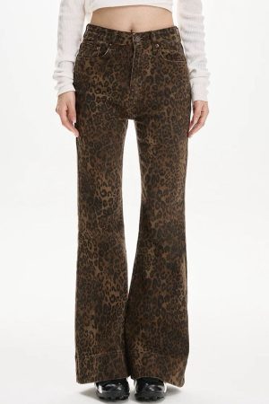 Cute Everyday Outfits, Outfit Inspo Casual High-Waisted Leopard Flare Jeans