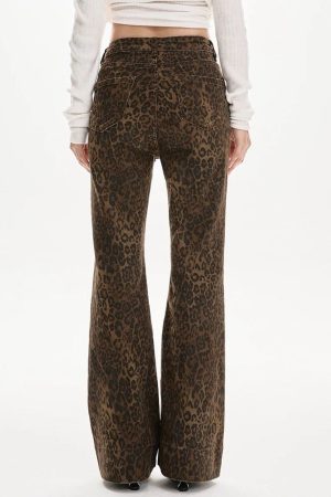 Cute Everyday Outfits, Outfit Inspo Casual High-Waisted Leopard Flare Jeans