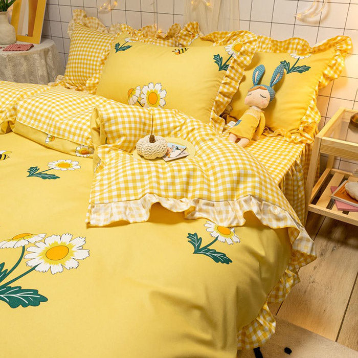 Cute Everyday Outfits, Outfit Inspo Casual Honey Bee Aesthetic Bedding Set