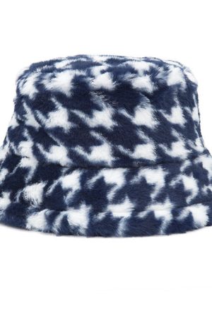 Cute Everyday Outfits, Outfit Inspo Casual Houndstooth Bucket Hat