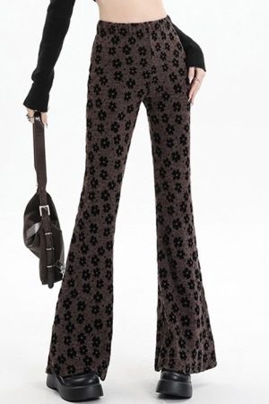 Cute Everyday Outfits, Outfit Inspo Casual Indie Aesthetic Floral Flare Trousers