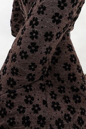 Cute Everyday Outfits, Outfit Inspo Casual Indie Aesthetic Floral Flare Trousers