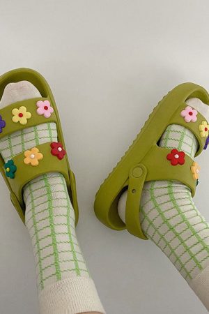 Cute Everyday Outfits, Outfit Inspo Casual Indie Aesthetic Flower Sandals