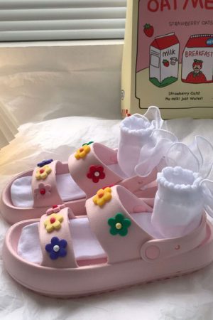 Cute Everyday Outfits, Outfit Inspo Casual Indie Aesthetic Flower Sandals