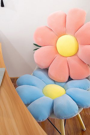 Cute Everyday Outfits, Outfit Inspo Casual Lazy Flower Pillow