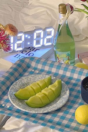 Cute Everyday Outfits, Outfit Inspo Casual LED Nordic Digital Alarm Clock