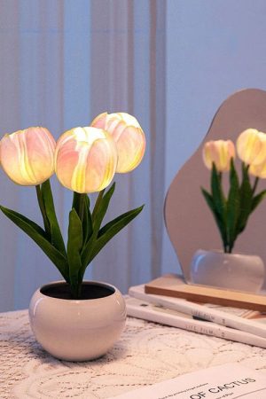Cute Everyday Outfits, Outfit Inspo Casual LED Tulip Table Lamp