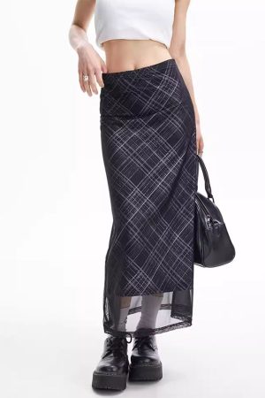 Cute Everyday Outfits, Outfit Inspo Casual Less Conversation Plaid Maxi Skirt