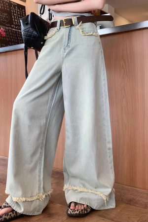 Cute Everyday Outfits, Outfit Inspo Casual Light Blue Frayed Wide-Leg Jeans