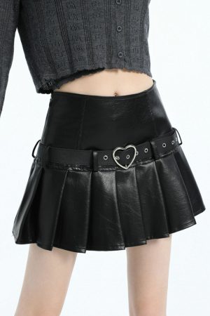Cute Everyday Outfits, Outfit Inspo Casual Love Bites Leather Pleated Skirt