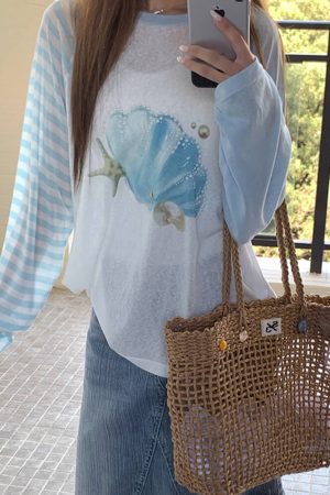 Cute Everyday Outfits, Outfit Inspo Casual Mermaidcore Graphic Long Sleeve Top