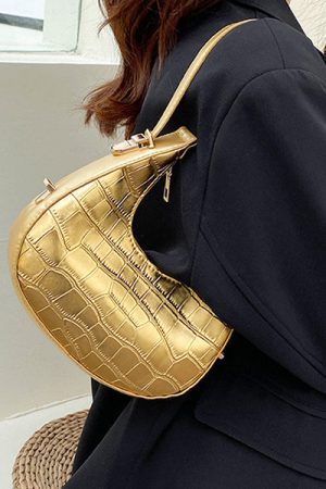 Cute Everyday Outfits, Outfit Inspo Casual Metallic Aesthetic Hobo Bag