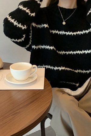 Cute Everyday Outfits, Outfit Inspo Casual Minimalist Aesthetic Striped Sweater