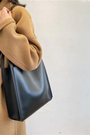 Cute Everyday Outfits, Outfit Inspo Casual Minimalist Soft Leather Tote Bag
