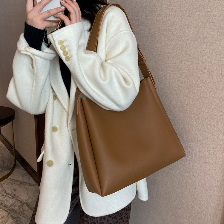 Cute Everyday Outfits, Outfit Inspo Casual Minimalist Vegan Leather Tote Bag Cute Everyday Outfits, Outfit Inspo Casual Minimalist Vegan Leather Tote Bag