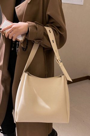 Cute Everyday Outfits, Outfit Inspo Casual Minimalist Vegan Leather Tote Bag