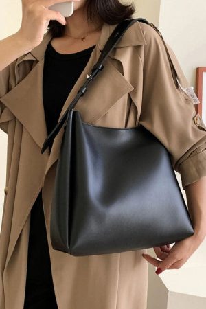 Cute Everyday Outfits, Outfit Inspo Casual Minimalist Vegan Leather Tote Bag