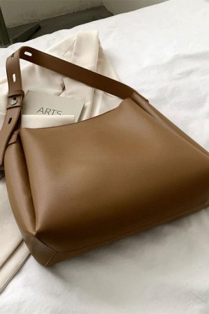 Cute Everyday Outfits, Outfit Inspo Casual Minimalist Vegan Leather Tote Bag