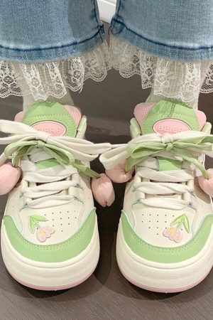 Cute Everyday Outfits, Outfit Inspo Casual Mint Green Tulip Sneakers
