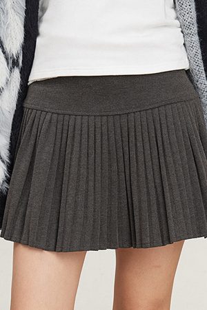 Cute Everyday Outfits, Outfit Inspo Casual Missed Calls Pleated Skirt