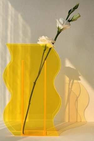 Cute Everyday Outfits, Outfit Inspo Casual Modern Abstract Acrylic Vase