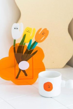 Cute Everyday Outfits, Outfit Inspo Casual Modern Abstract Acrylic Vase