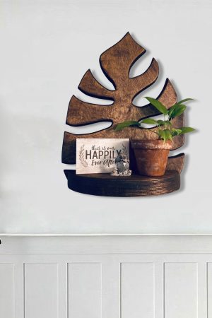 Cute Everyday Outfits, Outfit Inspo Casual Monstera Leaf Wooden Shelf