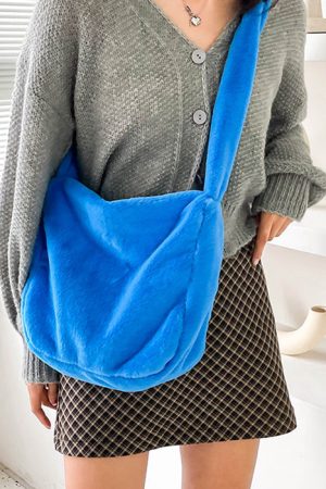 Cute Everyday Outfits, Outfit Inspo Casual Neon Fuzzy Bag