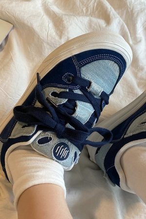 Cute Everyday Outfits, Outfit Inspo Casual Nostalgic Games Denim Sneakers