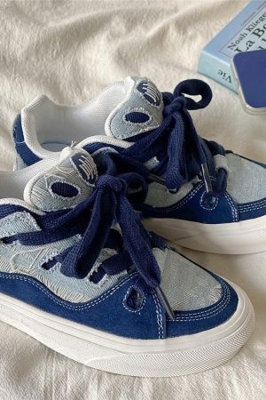 Cute Everyday Outfits, Outfit Inspo Casual Nostalgic Games Denim Sneakers