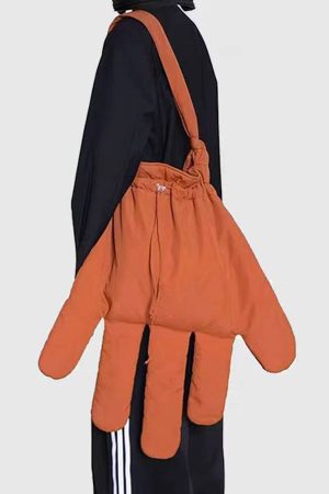 Cute Everyday Outfits, Outfit Inspo Casual Oversized Hand-Shaped Shoulder Bag