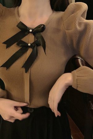 Cute Everyday Outfits, Outfit Inspo Casual Parisian Style Ribbed Top with Bows
