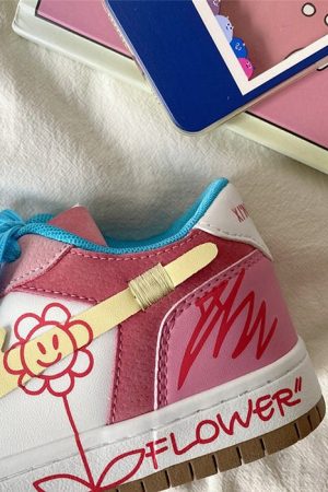 Cute Everyday Outfits, Outfit Inspo Casual Pastel Aesthetic Flower Sneakers