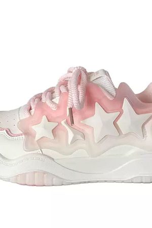 Cute Everyday Outfits, Outfit Inspo Casual Pastel Aesthetic Star Sneakers