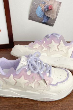 Cute Everyday Outfits, Outfit Inspo Casual Pastel Aesthetic Star Sneakers