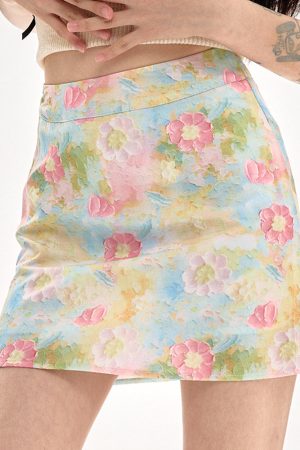 Cute Everyday Outfits, Outfit Inspo Casual Pastel Brushstroke Floral Mini Skirt