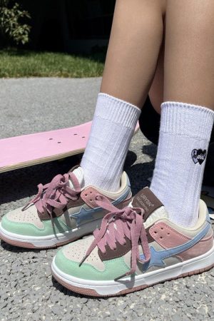 Cute Everyday Outfits, Outfit Inspo Casual Pastel Color Block Star Sneakers