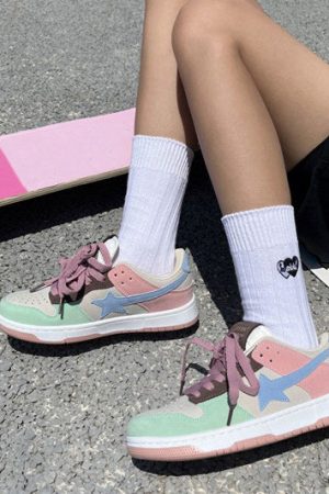 Cute Everyday Outfits, Outfit Inspo Casual Pastel Color Block Star Sneakers